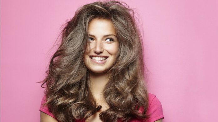 4 Easy Ways to Improve Your Hair Health Today